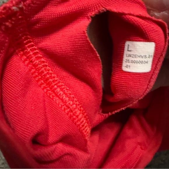 Lululemon sports bra - Picture 3 of 3